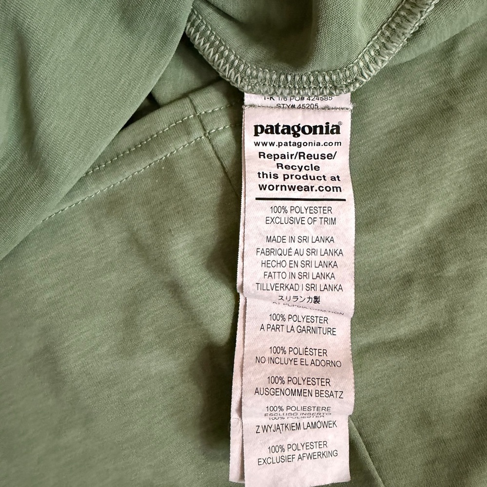 NEW Patagonia Women's Long-Sleeved Capilene® Cool Daily Graphic Shirt (45205) - Picture 8 of 10